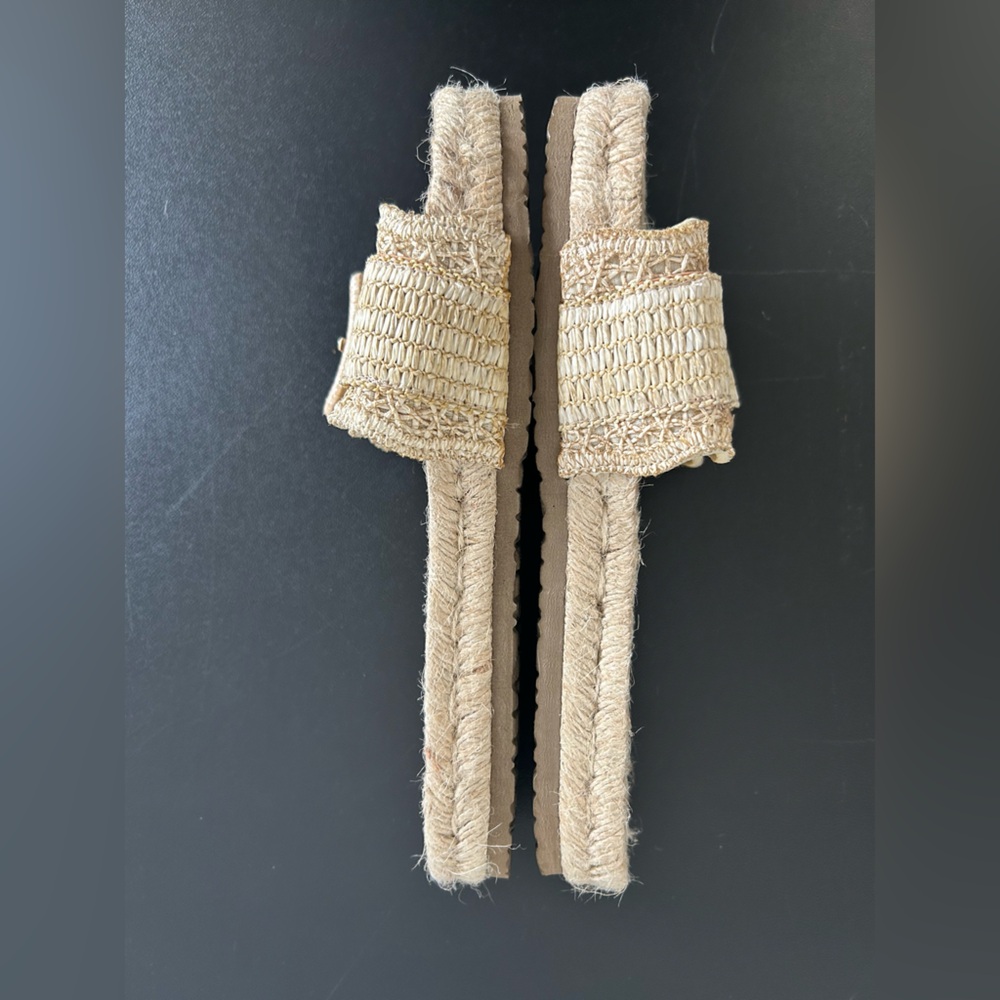 HAUTE HIPPIE Size 7.5M Nyssa Raffia Buckle Slides NATURAL COLOR - Picture 6 of 9